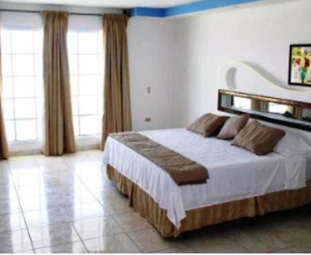 Hotel Casa Alemania Trujillo Dış mekan fotoğraf